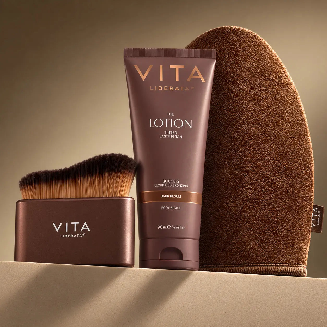 2 IN 1 MIRACLE BRUSH & MITT SET DARK Vita Liberata